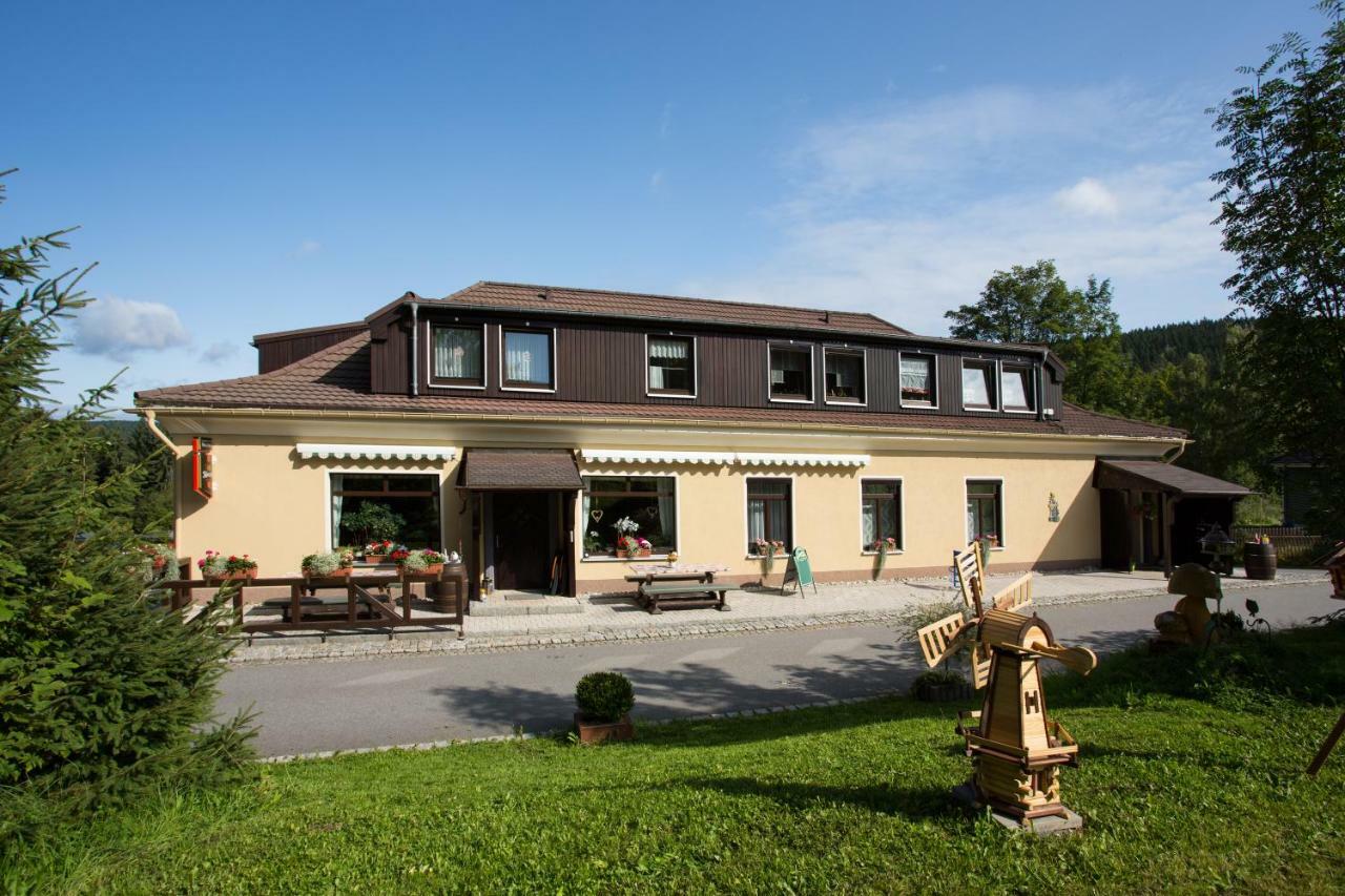 Gaststaette & Pension Waldquell Antonshohe Exterior foto